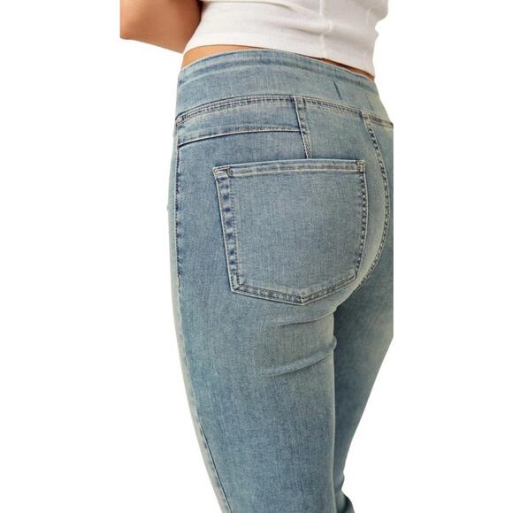 Free People We The Free In My Feelings Mid Rise Crop Boot Light Blue Large - Picture 2 of 11